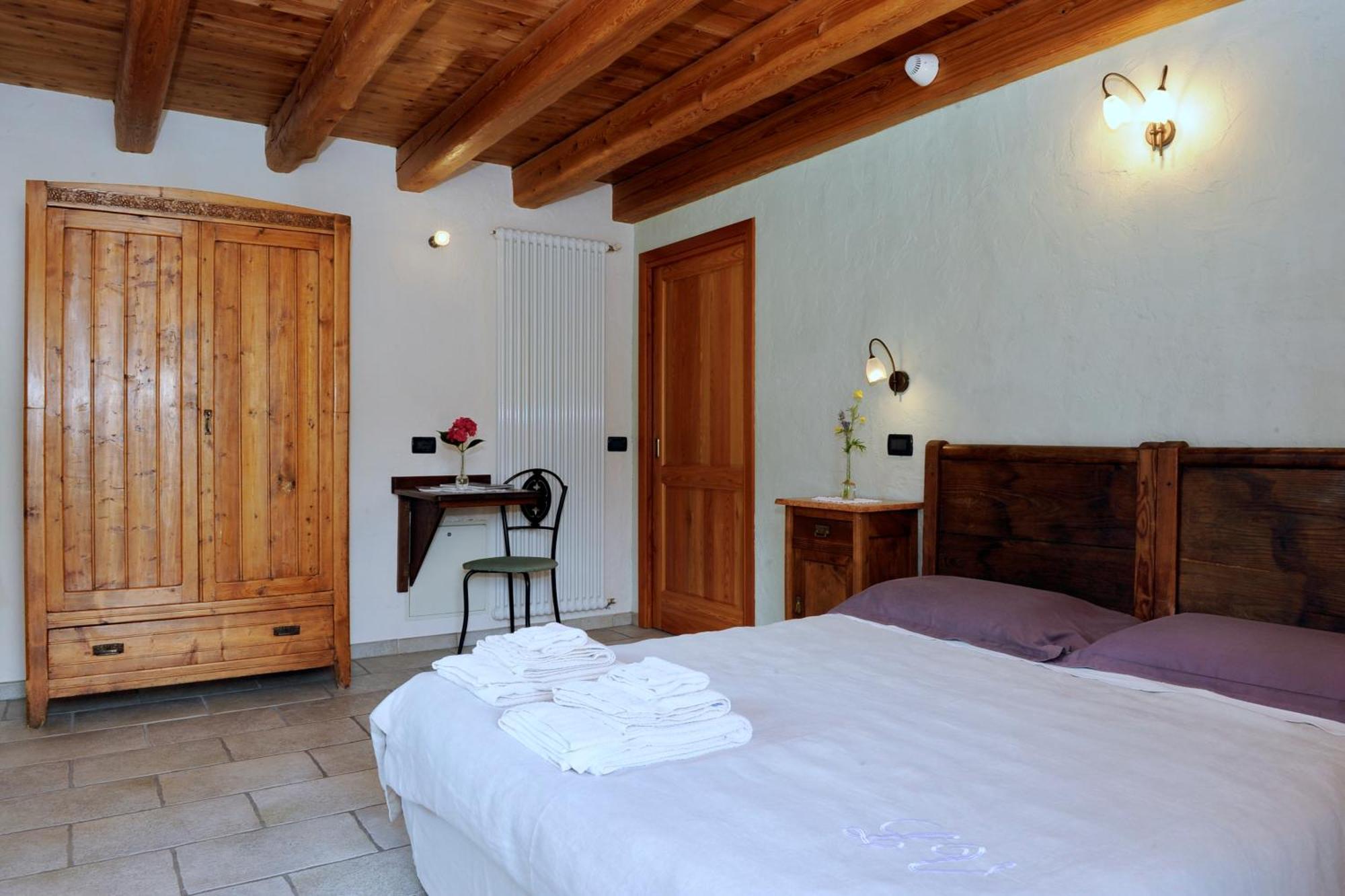 La Vrille - Chambres D'Hotes ヴェッライエス エクステリア 写真